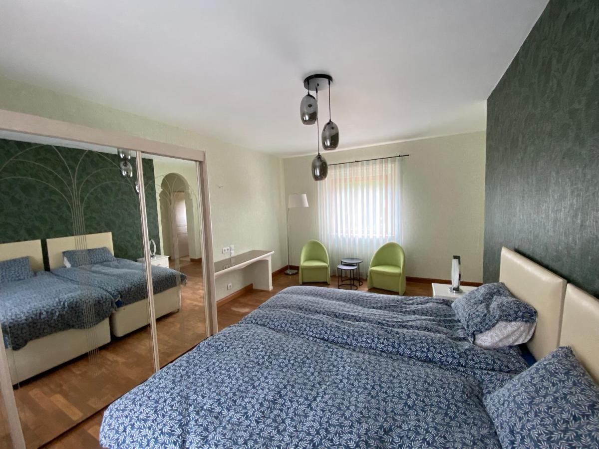 Domaine De Montloue - Relais Bien-Etre Hotel Mellac Kültér fotó